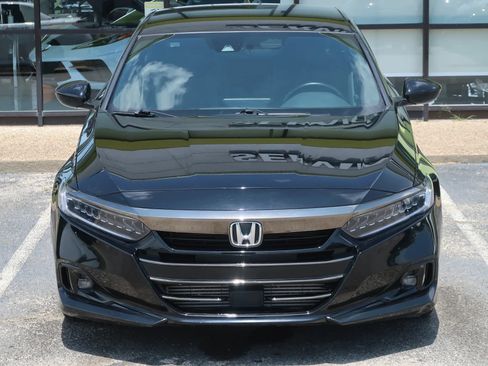 Used 2022 Honda Accord Sport image 4