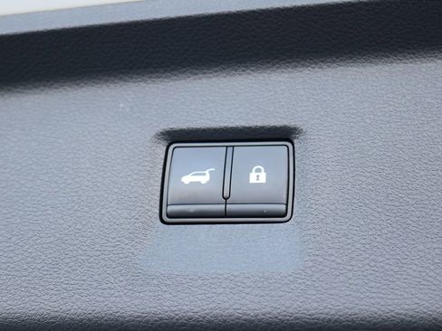 Certified 2025 INFINITI QX60 Luxe image 32