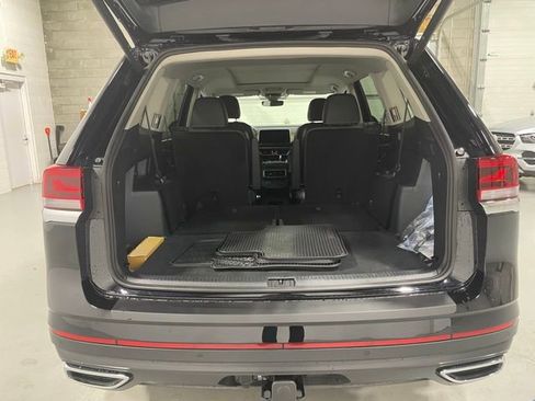 New 2025 Volkswagen Atlas SE image 17