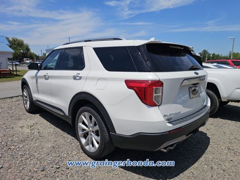 Used 2022 Ford Explorer Platinum w/ Equipment Group 601A AWD/4WD image 10