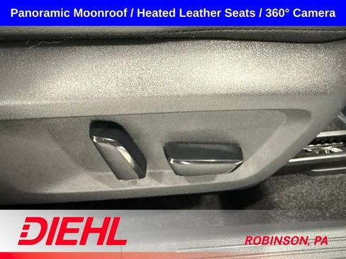 Used 2025 Nissan Rogue SL w/ SL Premium Package AWD/4WD image 14