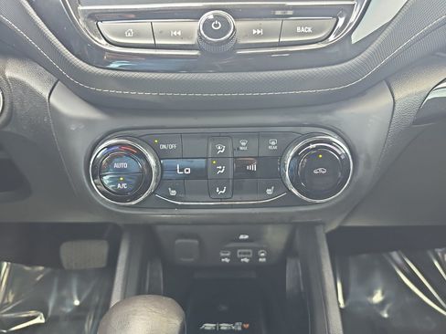 Used 2021 Chevrolet TrailBlazer ACTIV w/ Sun and Liftgate Package AWD/4WD image 21