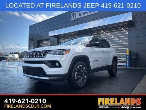 Used 2024 Jeep Compass Limited image 3
