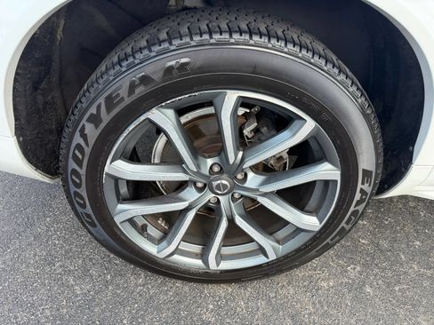 Used 2016 Volvo XC90 T6 Momentum w/ Momentum Plus Package AWD/4WD image 50