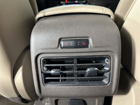 Used 2022 Lincoln Corsair Reserve w/ Equipment Group 201A image 19