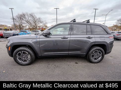 Used 2022 Jeep Grand Cherokee Trailhawk image 4