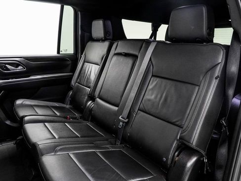 Used 2024 Chevrolet Suburban LT AWD/4WD image 39