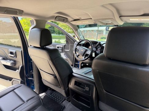 Used 2019 Chevrolet Silverado 2500 LTZ w/ Duramax Plus Package AWD/4WD image 18