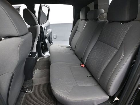 Used 2017 Toyota Tacoma TRD Sport w/ Tow Package image 38