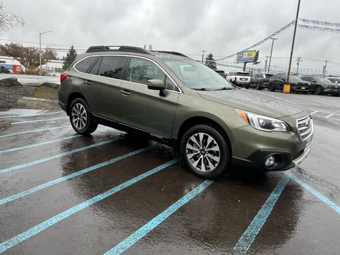Used 2017 Subaru Outback 2.5i Limited image 7