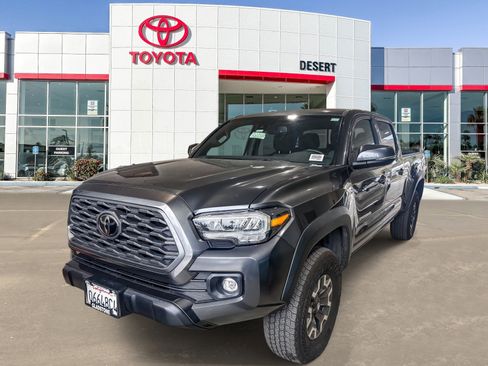 Used 2023 Toyota Tacoma TRD Off-Road image 3