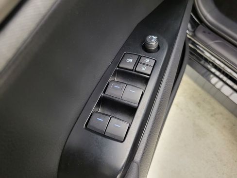 Used 2025 Toyota Camry LE image 23