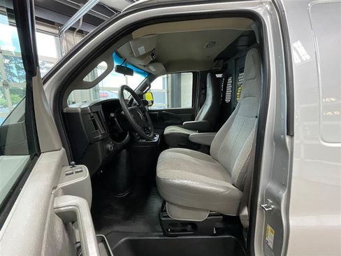 Used 2024 Chevrolet Express 2500 w/ Driver Convenience Package RWD image 11
