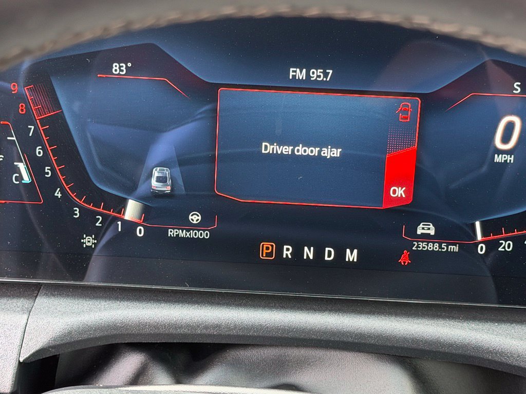 Used 2025 Ford Mustang GT RWD image 29