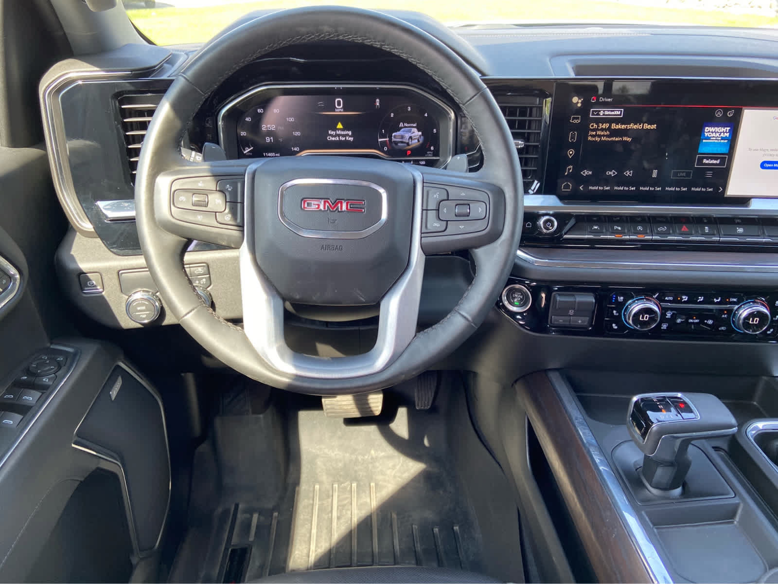 Used 2024 GMC Sierra 1500 SLT w/ SLT Premium Plus Package RWD image 19