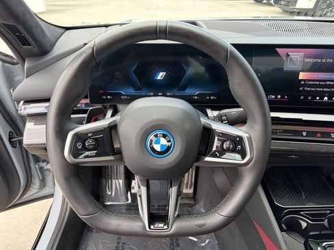 Used 2026 BMW i5 eDrive40 w/ Executive Package AWD/4WD image 15