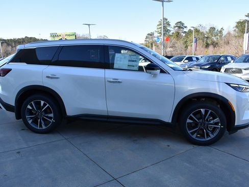 New 2025 INFINITI QX60 Luxe w/ Lighting Package (N94) image 8