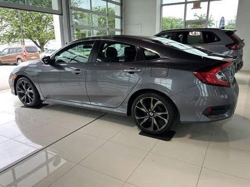 Used 2019 Honda Civic Sport image 11