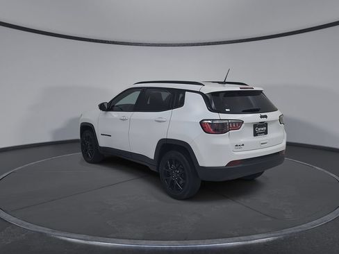 Certified 2025 Jeep Compass Latitude w/ Convenience Group AWD/4WD image 11