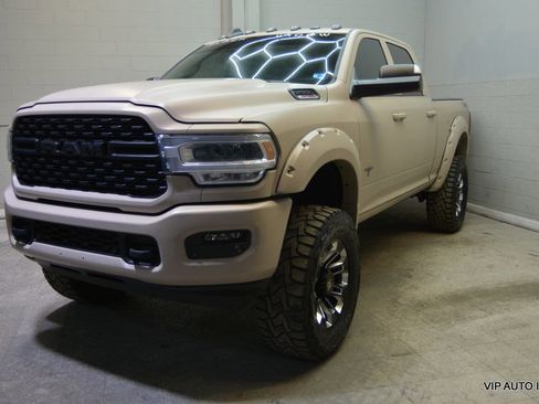 Used 2022 RAM 2500 Big Horn w/ Level C Equiment Group image 2