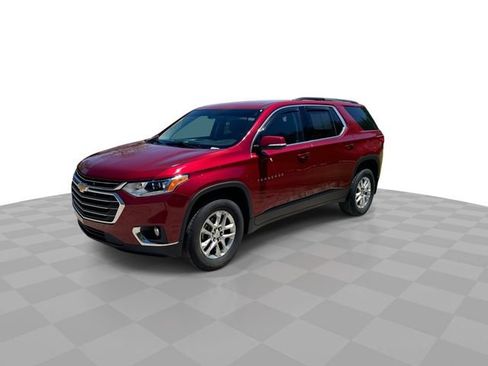 Used 2019 Chevrolet Traverse LT w/ LPO, Floor Liner Package AWD/4WD image 5