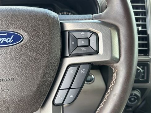 Used 2020 Ford F150 Limited w/ Trailer Tow Package image 13