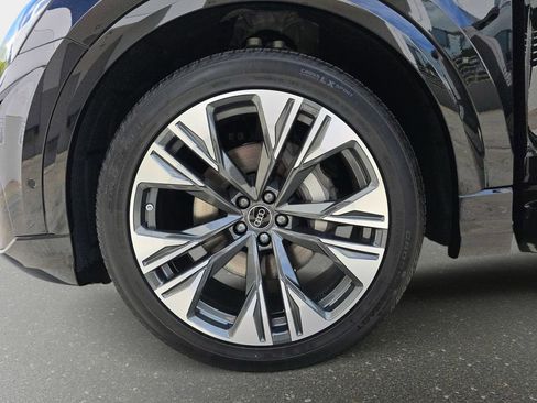 New 2026 Audi Q8 Premium Plus image 33