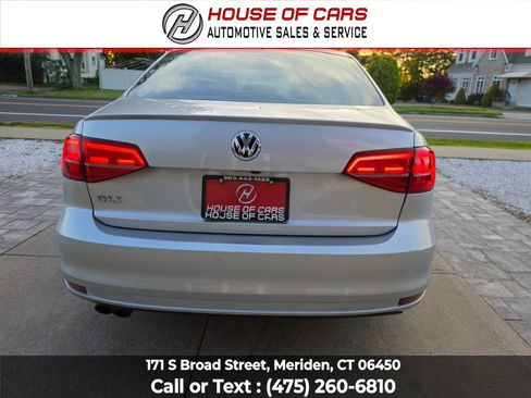 Used 2015 Volkswagen Jetta GLI SE FWD image 5