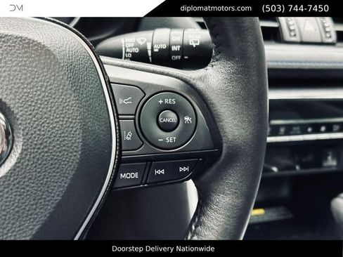 Used 2021 Toyota RAV4 XSE AWD/4WD image 31