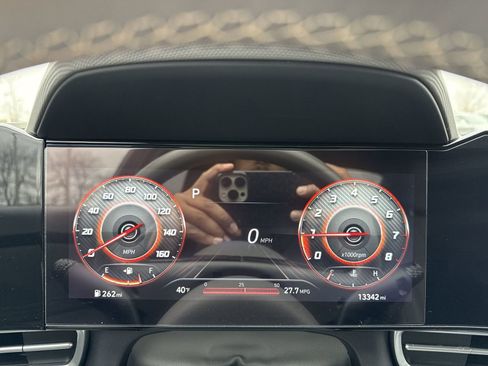 Used 2023 Hyundai Elantra SEL w/ Convenience Package image 17