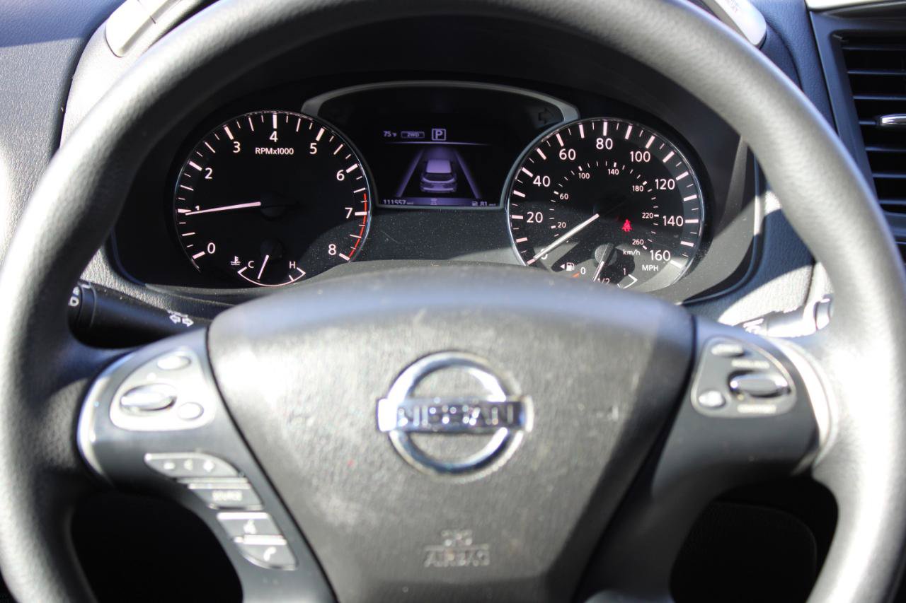 Used 2018 Nissan Pathfinder S AWD/4WD image 11