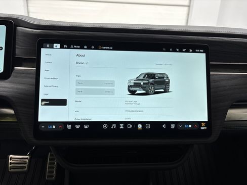 Used 2024 Rivian R1S Adventure AWD/4WD image 29