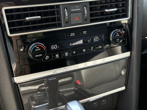 Used 2024 Nissan Armada SV AWD/4WD image 22
