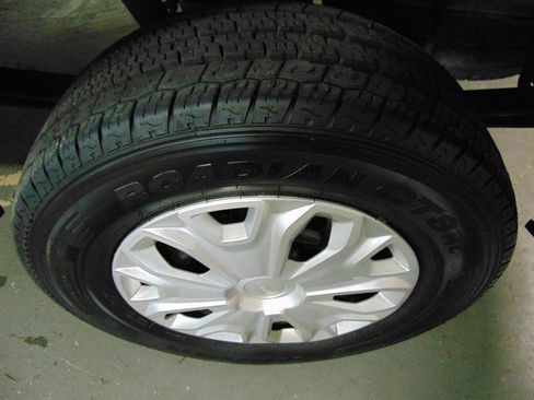 Used 2023 Ford Transit 350 XLT image 6