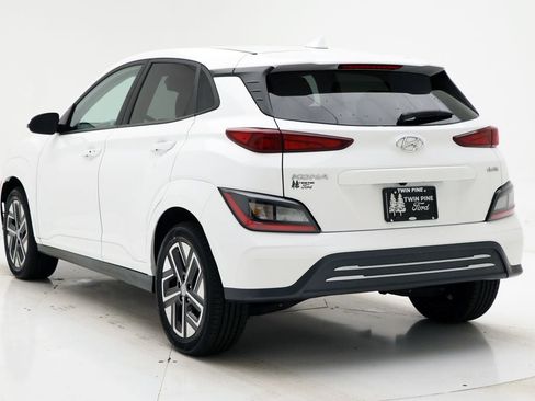 Used 2023 Hyundai Kona SE w/ Cargo Package image 7
