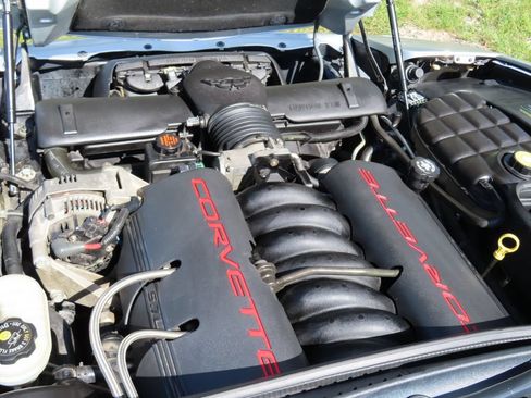 Used 1997 Chevrolet Corvette Coupe w/ Memory Pkg RWD image 25