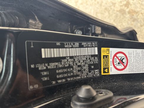 Used 2019 Toyota Highlander Limited Platinum AWD/4WD image 35