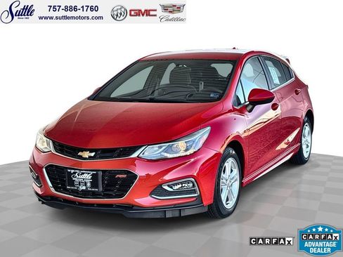 Used 2018 Chevrolet Cruze LT w/ Convenience Package image 1