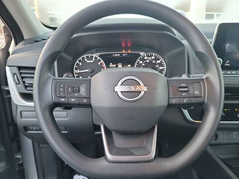 Certified 2025 Nissan Rogue S image 17