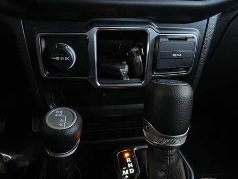 Used 2022 Jeep Wrangler Unlimited Sport image 45