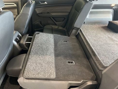 Used 2021 Volkswagen Atlas Cross Sport SE w/ Panoramic Sunroof Package AWD/4WD image 17