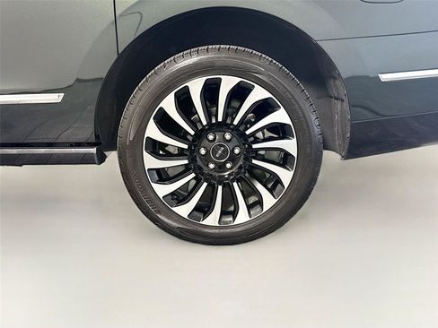 Used 2022 Lincoln Navigator L Black Label AWD/4WD image 39