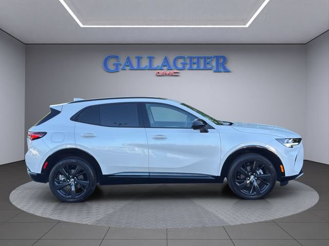 Used 2023 Buick Envision Essence w/ Sport Touring Package AWD/4WD image 3