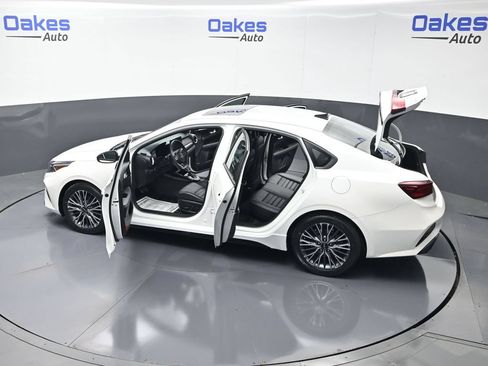 Certified 2024 Kia Forte GT-Line w/ GT-Line Premium Package FWD image 60