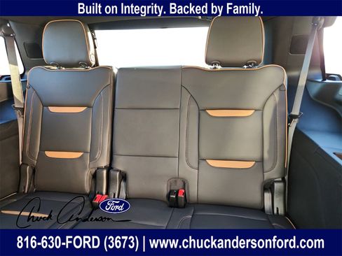 Used 2024 GMC Yukon AT4 w/ AT4 Premium Package image 23