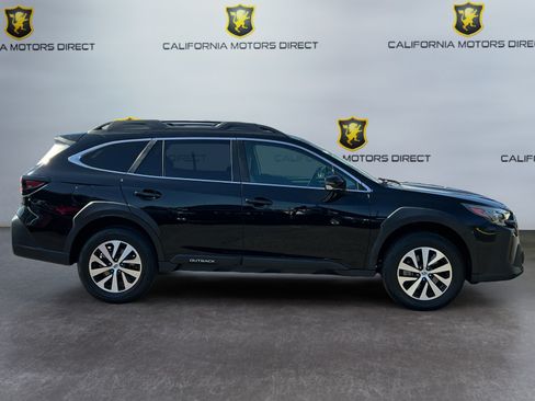 Used 2023 Subaru Outback Premium AWD/4WD image 4