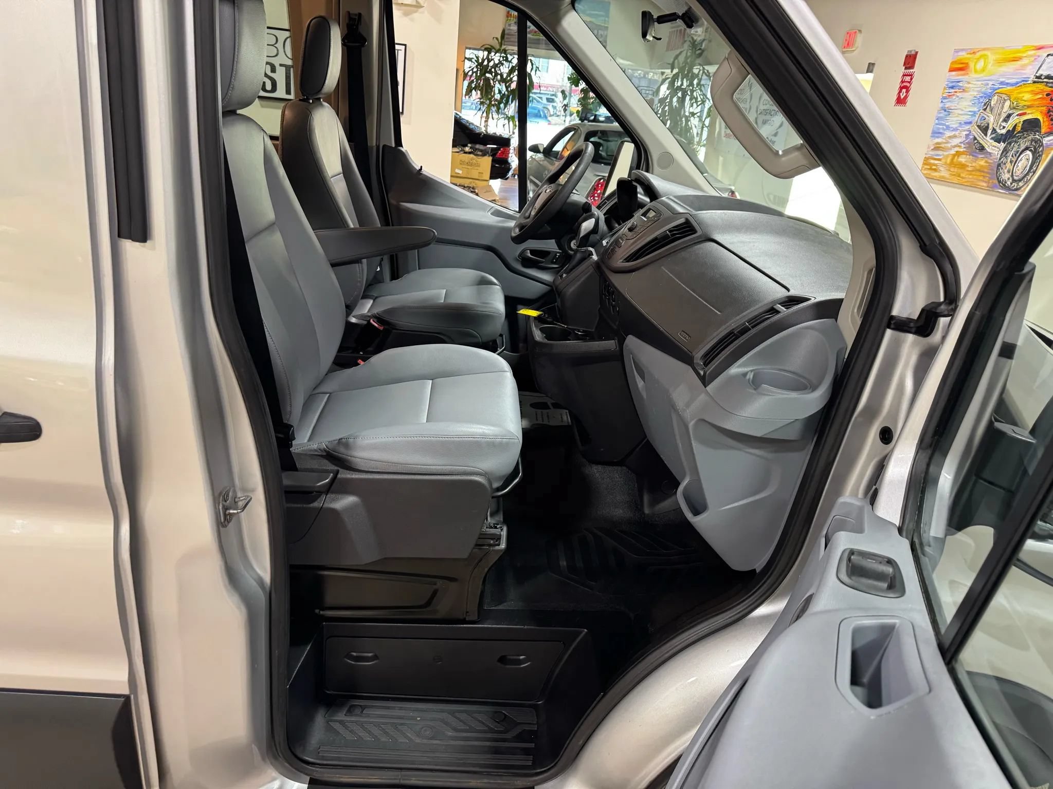 Used 2015 Ford Transit 350 148 Medium Roof RWD image 32