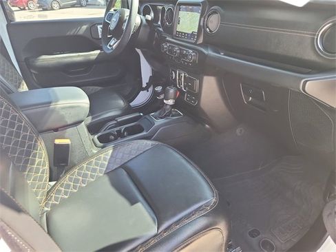 Used 2023 Jeep Gladiator Overland image 25