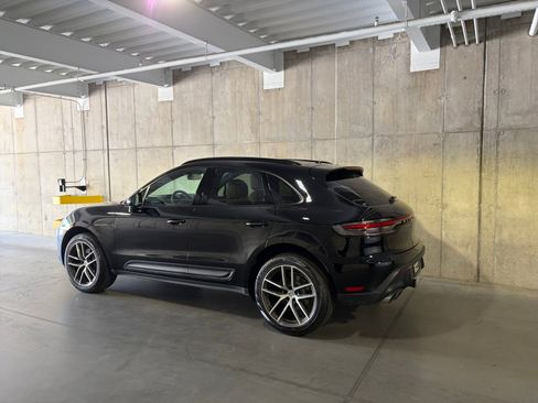 Certified 2026 Porsche Macan AWD/4WD image 3