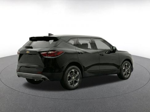Used 2026 Chevrolet Blazer LT FWD image 7